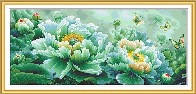 Butterfly playing peony(พิมพ์ลาย)