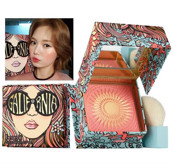 Benefit GALifornia Blush 5 g. บลัชออนสีใหม่ที่เหมาะสำหรับซัมเมอร์นี้มากๆ มีประกายฉ่ำแดดที่ผสมผสานระหว่างสีชมพูสดใสและประกายกลิตเตอร์สีทอง กลิ่นหอมหวานขององุ่นและวนิลาอันเป็นเอกลักษณ์ พร้อมแปรงทรงหัวมนและกระจกในตัวกล่อง