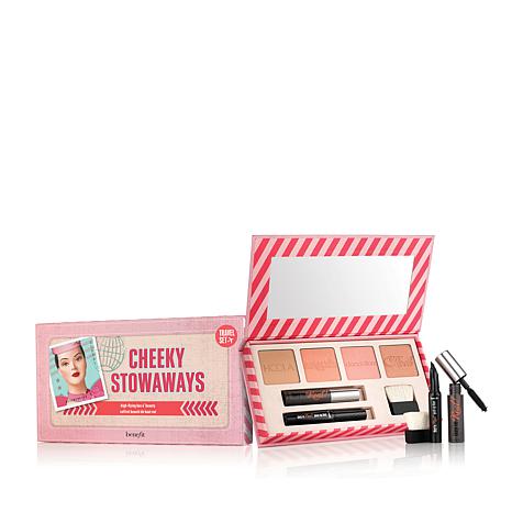 Benefit Cheeky Stowaways High Flying Box O' Beauty Travel Set เซ็ทสำหรับแต่งตาและแก้มสุดคุ้ม ที่รวมปัดแก้ม ไฮไลท์ และบรอนเซอร์สีขายดีไว้ในนี้ พร้อมแปรงปัดแก้ม และยังมีอายไลน์เนอร์ และมาสคาร่าขนาดพกพา ให้อีกด้วย