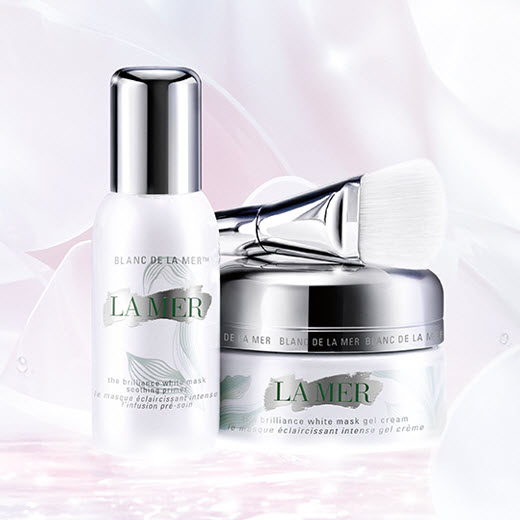 LA MER The Brilliance White Mask 50ml. ผิวกระจ่างใส เปล่งประกาย นุ่มนวล อ่อนเยาว์ ด้วยการบำรุงที่หรูหรา มอบสีผิวที่สม่ำเสมอ กระ ฝ้า จุดด่างดำ จางลง รูขุมขนเล็กลง สัมผัสได้ถึงผิวที่ เนียนนุ่ม ละเอียด สุขภาพผิวดีน่าสัมผัส