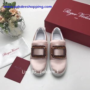 Roger vivier sneakers สีใหม่ล่าสุด งานสวยมากคะ