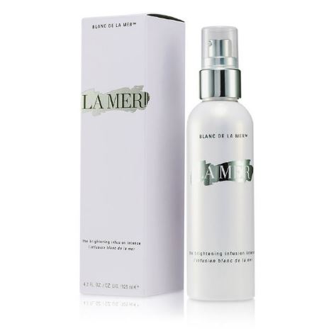 LA MER The Brilliance White Infusion Intense 125ml. ผลิตภัณฑ์เนื้อเจลที่มีประสิทธิภาพดุจเซรั่ม ผสานพลังจากท้องทะเลที่ช่วยฟื้นฟู บำรุง เพื่อผิวสว่าง กระจ่างใส ลดความหมองคล้ำและปัญหาสีผิวที่ไม่สม่ำเสมอ คืนสุขภาพผิวที่ดี เปล่งประกาย อ่อนเยาว์