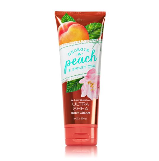 Bath & Body Works Georgia Peach & Sweet Tea 24 Hour Moisture Ultra Shea Body Cream 226g. ครีมบำรุงผิวสุดเข้มข้น มีกลิ่นหอมติดทนนาน ด้วยกลิ่นหอมหวานของลูกพีช ผสมกลิ่นใบชา หอมหวานไม่ซ้ำใครคะ