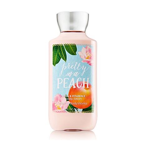 Bath & Body Works Pretty as a Peach Shea & Vitamin E Body Lotion 236 ml. โลชั่นบำรุงผิวสุดพิเศษ กลิ่นหอมสดชื่นของพีชผสมกับดอกมะลิ หอมโทนผลไม้หอมหวานกำลังดีคะ