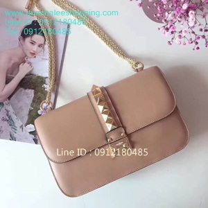 Valentino rock stud bag Top Hiend ทำจากหนังแท้ งานสวยมาก พร้อมสายสะพายโซ่