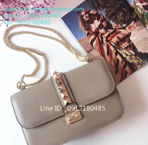 Valentino rock stud bag Top Hiend ทำจากหนังแท้ งานสวยมาก พร้อมสายสะพายโซ่