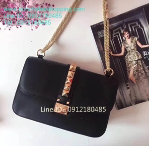 Valentino rock stud bag Top Hiend ทำจากหนังแท้ งานสวยมาก พร้อมสายสะพายโซ่
