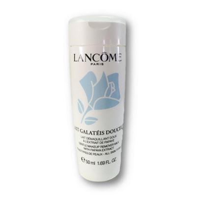 Lancome Lait Galateis Douceur Gentle Makeup Remover Milk ขนาดทดลอง 50ml. โลชั่นน้ำนมเช็ดล้างเครื่องสำอาง ได้สะอาดหมดจดแต่อ่อนโยนแม้กับผิวรอบตา เช็ดเครื่องสำอางและฝุ่นละอองบนใบหน้าในขั้นตอนเดียว ที่เปี่ยมด้วยประสิทธิภาพและอ่อนโยนต่อผิวพรรณ สะดว