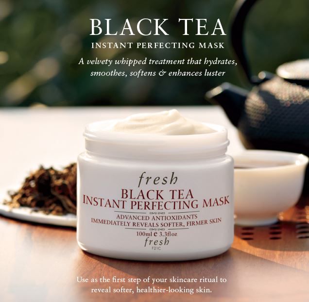 Fresh Black Tea Instant Perfecting Mask 100ml. ครีมมาสก์ที่ช่วยคืนความเนียนนุ่มชุ่มชื่น ปกป้องจากริ้วรอยแห่งวัย พร้อมปรับผิวหน้าให้เรียบเนียนกระชับด้วยส่วนประกอบจากธรรมชาติอย่าง Black Tea ที่อุดมไปด้วยสารต้านอนุมูลอิสระ Lychee Seed Extract รัก