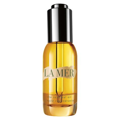 LA MER The Renewal Oil 30ml. ทรีทเมนท์ในรูปแบบของน้ำมันบำรุงผิวช่วยฟื้นฟูผิว ลดเลือนริ้วรอย ผิวดูเนียน เรียบ กระชับ เสริมความชุ่มชื้น ให้ผิวแข็งแรง นุ่ม ลื่น สดใส อ่อนเยาว์โดยไม่ทำให้ทิ้งคราบไว้บนผิว เนื้อออยซึมซาบไว ไม่เหนียว หรือเพิ่มความมัน