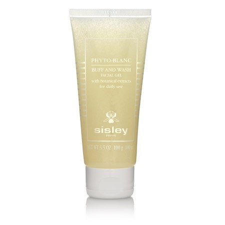 Sisley Phyto-Blanc Buff and Wash Facial Gel 100ml. เจลสครับผิวหน้าจากซิลเล่ย์ เจลล้างหน้าสูตรสดชื่นเพื่อปลุกผิวยามเช้าและเสริมการขจัดเซลล์ผิวเสื่อมสภาพที่หม่นหมอง ทำความสะอาดผิวในขั้นตอนเดียว ด้วยเนื้อเจลใสผสมไมโคร-บีดส์เนื้อละมุน อุดมคุณค่าดู