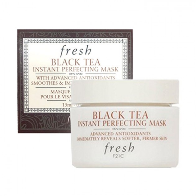 Fresh Black Tea Instant Perfecting Mask ขนาดทดลอง 15ml. มาส์กชาดำ ที่ขึ้นชื่อว่ามันเป็นยาอายุวัฒนะ ให้ผิวแน่นกระชับ เนียนนุ่มอ่อนเยาว์ทันทีหลังจากใช้ ช่วยกระตุ้นการทำงานของเซลล์ผิว คืนความเนียนนุ่มชุ่มชื่น ปกป้องจากริ้วรอยแห่งวัย พร้อมปรับผิวห