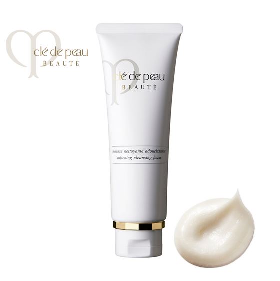 Cle de Peau Beaute Softening Cleansing Foam 125ml. โฟมล้างหน้าเนื้อเข้มข้น สูตรผสมผงเพชรธรรมชาติ เพื่อผิวที่ส่งประกายความงาม ทำความสะอาดผิวอย่างอ่อนโยนพร้อมทั้งปกป้องและมอบการบำรุงฟื้นฟูสภาพผิว ให้ผิวชุ่มชื่น เนียนนุ่ม ขจัดซีบัมส่วนเกินและเผยผ