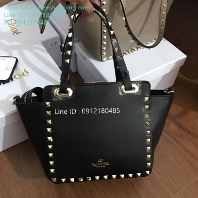 Valentino rock stud bag Top Hiend size 20 cm ทำจากหนังแท้ งานสวยมาก 