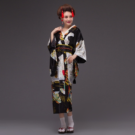 ++พร้อมส่ง++ชุดกิโมโนยาว กิโมโนญี่ปุ่นยาว สีดำลายสวย พิมพ์ลายดอกไม้น่ารัก 