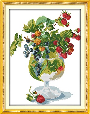 Strawberry glass (ไม่พิมพ์/พิมพ์ลาย)