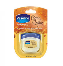 Vaseline Lip Therapy Creme Brulee Lip 7g เป็นวาสลีนลิปบาล์มเนื้อครีมเข้มข้น มีกลิ่นหอมเป็นเอกลักษณ์ ทำให้ ริมฝีปากที่คล้ำ แห้ง แตก ของคุณให้มีความชุมชื่นได้เป็นอย่างดี เนื้อเข้มข้น แต่ไม่เหนียวเหนอะหนะ ไม่หนักริมฝีปาก