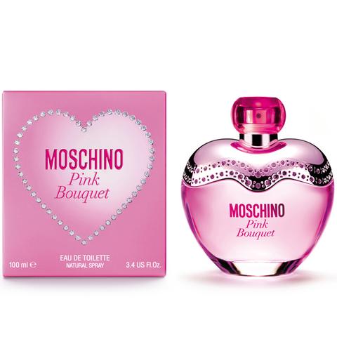 Moschino Pink Bouquet Eau De Toilette 100ml. สาวผู้เปี่ยมด้วยความสดใสและเริงร่า ด้วยกลิ่นหอมหวานของดอกไม้และผลไม้นานาชนิด มอบความสดชื่นที่แสนบริสุทธิ์เปิดตัวด้วยกลิ่นหวานซ่อนเปรี้ยวของ Pineapple และ Raspberry ตามด้วยความหอมที่แสนนุ่มละมุน