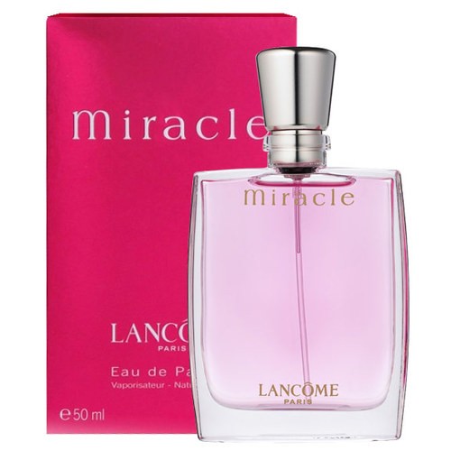 Lancome Miracle Eau de Parfum 50ml. กลิ่นขายดี หอมมากๆ น้ำหอมสีชมพูแนวกลิ่นฟลอรัล แสนหวานที่จัดอยู่ในกลุ่มที่ได้รับความนิยมมาต่อเนื่องยาวนาน เป็นน้ำหอมกลิ่นอมตะที่หญิงสาวทั่วโลกใช้กันมาหลายยุคสมัย เพราะด้วยความหอมที่ลงตัวพอดิบพอดี ไม่จางและไม่