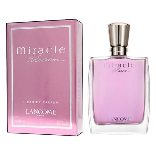 Lancome Miracle Blossom L'eau De Parfum 50ml. น้ำหอมกลิ่นใหม่สำหรับหญิงสาวผู้เติบโตและฉายความมั่นใจในตัวเองอย่างชัดเจน กลิ่น Fruity Floral กลิ่นหอมอ่อนโยนของดอกไม้ และความสดชื่นจากผลไม้ สะท้อนความสุขุม นุ่ม ลึก แบบสาวสมัยใหม่