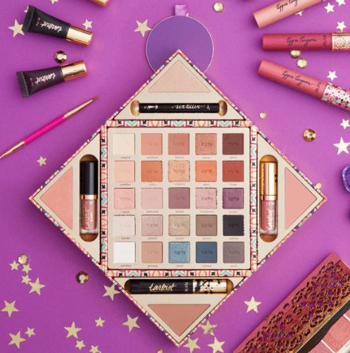 Tarte Limited Edition Magic Star Collector's Set Holiday 2017 ชุดเซ็ทสุดคุ้มประจำปี 2017 ที่สาวๆรอคอยมาแล้วค่ะ แพคเกจสวยมากๆ ขนาดกำลังดี พกพาสะดวก สวยครบจบในเซ็ตเดียวค่ะ มี eyeshadow, บรัชออน, บรอนเซอร์, ไฮไลท์ ,มาสคาร่า , อายไลน์เนอร์, ล