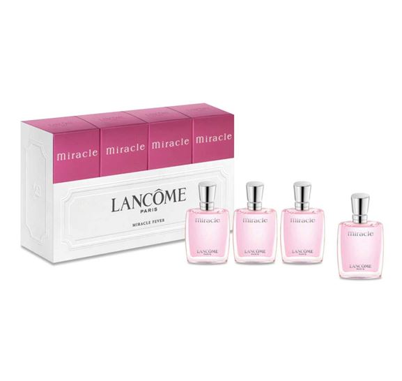 Lancome Miracle Fever Travel Exclusive 4 x 5 ml. เซ็ทน้ำหอมขนาดพกพา ที่เอาใจคนที่หลงใหลกลิ่นมิราเคิลโดยเฉพาะ เพราะจัดมาเต็มๆ กลิ่นเดียว 4 ขวดกันไปเลย กลิ่นหอมยอดนิยมที่สาวๆต้องมี