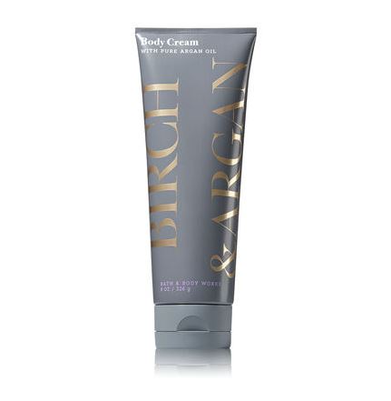 Bath & Body Works Birch & Argan Body Cream with Pure Argan Oil  226 g.ครีมบำรุงผิวสูตรใหม่ที่มีส่วนผสมพิเศษของน้ำมันอาร์แกนออยล์ ช่วยรักษาความยืดหยุ่นของผิว ชะลอการเกิดริ้วรอย อีกทั้งยังมีกลิ่นหอมนำของกลิ่นอาร์แกนออยล์กับกลิ่นหอมของเปล