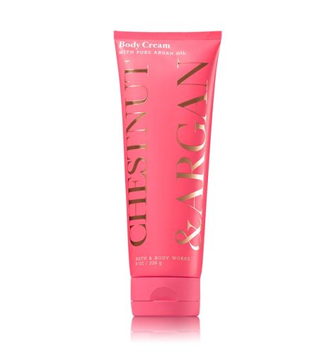 Bath & Body Works Chestnut & Argan Body Cream with Pure Argan Oil  226 g.ครีมบำรุงผิวสูตรใหม่ที่มีส่วนผสมพิเศษของน้ำมันอาร์แกนออยล์ ช่วยรักษาความยืดหยุ่นของผิว ชะลอการเกิดริ้วรอย อีกทั้งยังมีกลิ่นหอมนำของกลิ่นอาร์แกนออยล์ผสมกับกลิ่นมัค