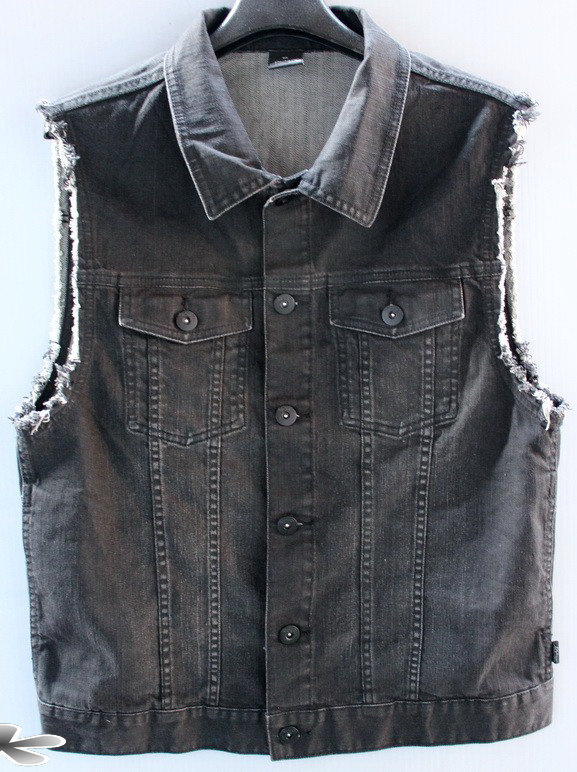 รอบอก 40  RICERS jeans เสื้อผ้าผู้ชาย ยีนส์ เสื้อกั๊กยีนส์ สีดำ 