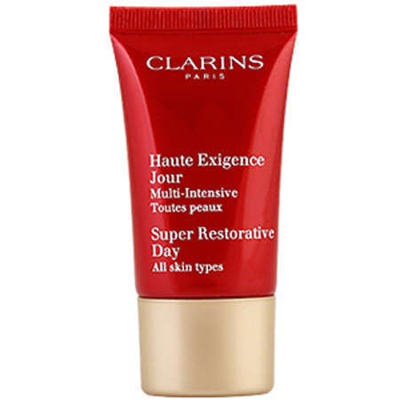 Clarins Super Restorative Day Cream All Skin Types ขนาดทดลอง 15 ml. มอยเจอร์ไรเซอร์สูตรฟื้นบำรุงผิวกลางวัน ด้วยสารสกัด Pueraria Lobata ช่วยซ่อมแซม คืนความยืดหยุ่นให้ผิวที่ร่วงโรยตามวัย จากการเปลี่ยนแปลงของฮอร์โมนตามธรรมชาติ ช่วยให้ริ้วรอย ร่องลึ