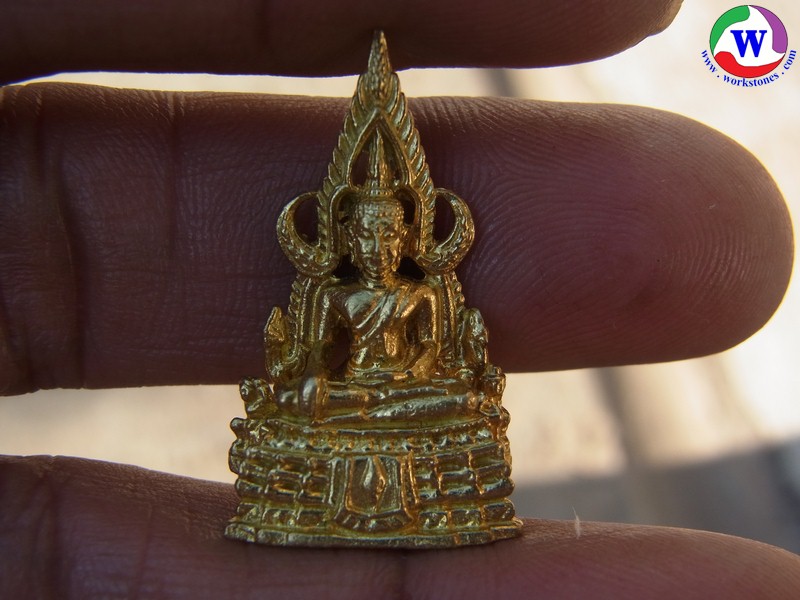8.54 กรัม พระพุทธชินราช เนื้อทองเหลืองกะไหล่ทอง พิมพ์คมชัดลึก