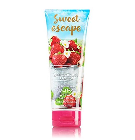 Bath & Body Works Sweet Escape 24 Hour Moisture Ultra Shea Body Cream 226g. ครีมบำรุงผิวสุดเข้มข้น มีกลิ่นหอมติดทนนาน ด้วยกลิ่นหอมโทนผลไม้ กลิ่นหอมหวานของสตรอเบอรี่ ผสมกับกลิ่นดอกไม้อ่อนๆ หอมสดใสน่ารักค่ะ
