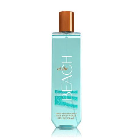 Bath & Body Works At The Beach Fine Fragrance Mist 236 ml. สเปร์ยน้ำหอมที่ให้กลิ่นติดกายตลอดวัน กลิ่นหอมสดชื่นกลิ่นไอทะเลเย็นๆ และกลิ่มหอมนุ่มของมะพร้าว ให้ความรู้สึกสดชื่นกระปรี้กระเปร่า