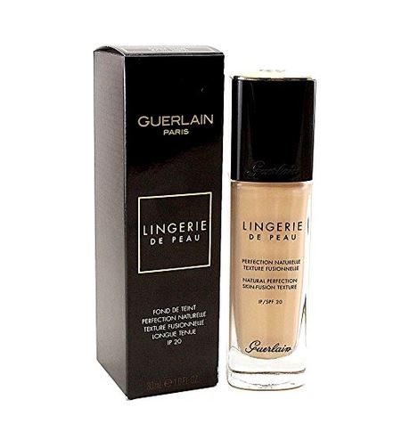 GUERLAIN Lingerie De Peau Natural Perfection Foundation SPF 20 ขนาด 30 ml. สี 01 Pale Beige รองพื้นเนื้อบางบางแต่สามารถปกปิดริ้วรอยด่างดำ และความไม่เรียบเนียน ที่ช่วยที่ให้ใบหน้ากระจ่างใส ผิวแลดูนวลเนียน แต่คงความนุ่มชุ่มชื่นและไม่ทิ้งความมันบ