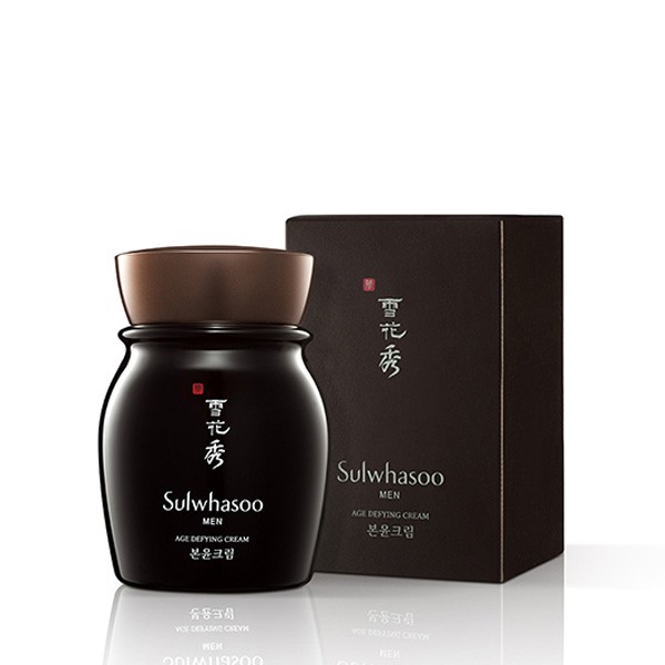 Sulwhasoo Men Age Defying Cream 40 ml. ครีมบำรุงผิวสูตรเข้มข้นสำหรับผิวผู้ชาย ดูแลปัญหาริ้วรอยมอบความอ่อนเยาว์ให้ผิวแน่นกระชับ ด้วยคุณค่าสกัดจากน้ำมันเมล็ดโสมใน Age Defying Cream ช่วยเสริมความยืดหยุ่น สร้างภูมิคุ้มกันผิว ทำให้ผิวแข็งแรง พร้อมซ