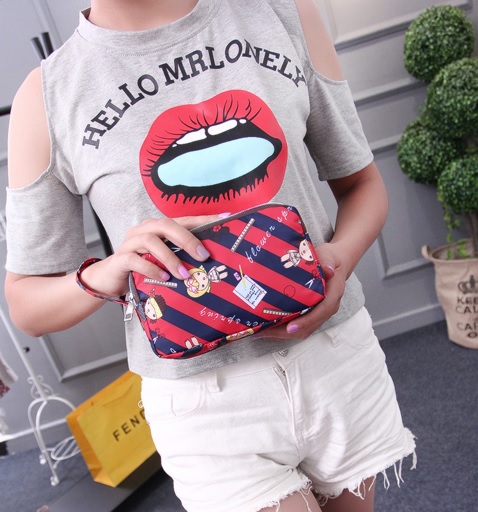 (พร้อมส่งสีแดง) กระเป๋าถือ กระเป๋าสตางค์ กระเป๋าเครื่องสำอางค์ กระเป๋าซิปลายน่ารัก