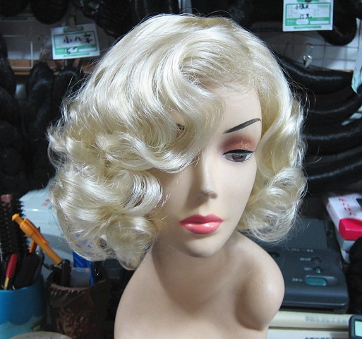  วิกมารืรีน วิกผมมาริรีนมอนโร วิกผมสีบลอนด์สั้นดัดลอน.วิกMarilyn monroe  Cosplay wig วิกผมแฟนซี