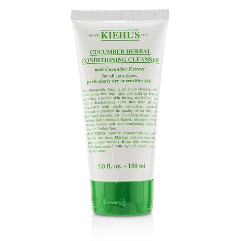 Kiehl's Cucumber Herbal Conditioning Cleanser 150ml. เคลนเซอร์เนื้อเจลชนิดมีฟองอ่อนๆสูตรอ่อนโยน ด้วยสารสกัดจากแตงกวา ช่วยขจัดสิ่งสกปรก ลดความมันส่วนเกินอย่างอ่อนโยน พร้อมช่วยปลอบประโลมผิวให้รู้สึกสดชื่นเย็นสบายผ่อนคลาย เหมาะสำหรับผิวแห้งแ