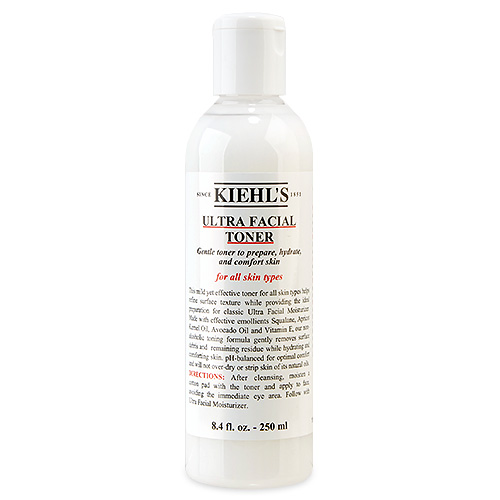 Kiehl's Ultra Facial Toner 250ml. โลชั่นเนื้อน้ำนมบางเบาสำหรับผิวที่ต้องการเติมความชุ่มชื้น ให้ผิวนุ่มและปกป้องผิวชั้นเลิศโดยไม่ทิ้งความมัน ปราศจากส่วนผสมของแอลกอฮอล์ที่ระคายเคืองผิว ไม่มีส่วนผสมของสีและน้ำหอม