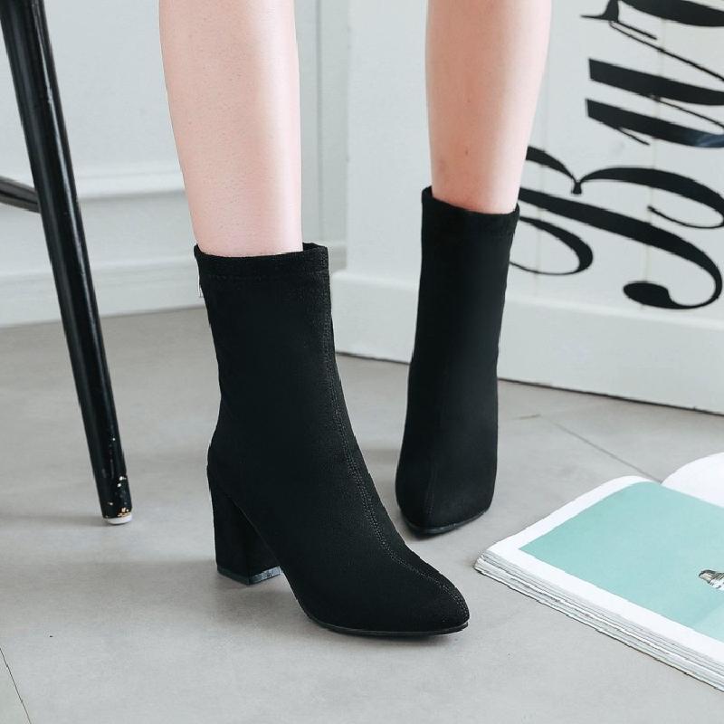 พร้อมส่ง - รองเท้าบูทสีดำ ไซส์ 43