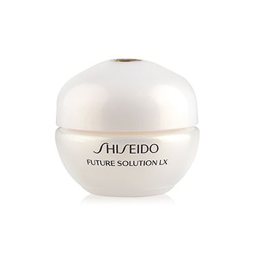 Shiseido Future Solution LX Total Protective Cream E SPF 20 ขนาดทดลอง 6 ml. ครีมบำรุงสำหรับกลางวันที่ช่วยฟื้นบำรุงและลดเลือนริ้วรอยผิวกระชับ เรียบเนียนคืนความกระจ่างใส อ่อนเยาว์เนื้อครีมเข้มข้น แต่ซึมซาบไว พร้อมปกป้องผิวจากรังสี UVด้วย SPF20