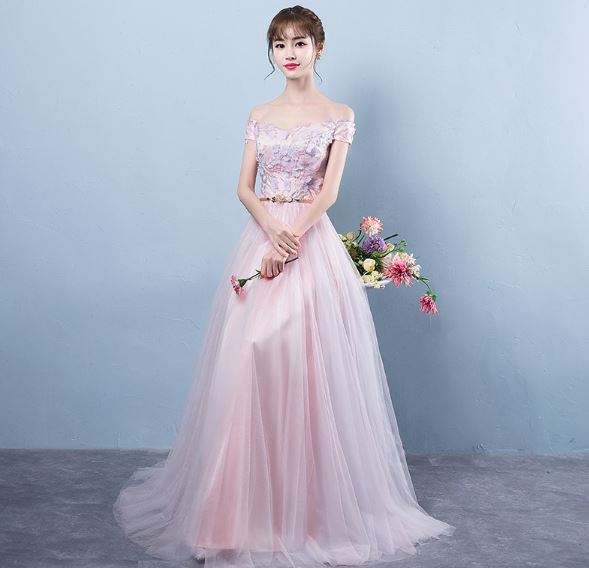 ชุดเพื่อนเจ้าสาว ชุดไปงานแต่งงาน ปาดไหล่  สีชมพู