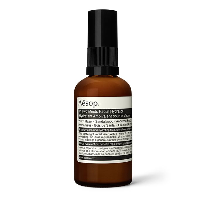 Aesop In Two Minds Facial Hydrator 60 ml. เซรั่มเนื้ออิมัลชั่นบางเบาใช้ง่าย เอาใจสาวเมืองร้อนและมีผิวผสม ด้วยเนื้อสัมผัสแบบเมตท์ ซึมซาบเร็ว ไม่ทิ้งความเหนอะหนะแต่ให้ความชุ่มชื่นในชั้นผิว ทำให้สามารถแต่งหน้าต่อได้อย่างรวดเร็ว เก็บความชุ่มชื่นได