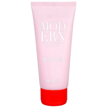 Lanvin Modern Princess Eau Sensuelle Perfumed Body Lotion 100 ml. โลชั่นน้ำหอมบำรุงผิวกายกลิ่นหอมหวาน สร้างเสน่ห์น่าหลงไหล กลิ่นหอมติดผิวกายตลอดวัน ใช้แทนน้ำหอมได้ กลิ่นใหม่ล่าสุดจากลองแวง เหมาะกับสาวยุคใหม่ที่พร้อมจะเดินทางตามใจของตัวเอง ด้วยกล