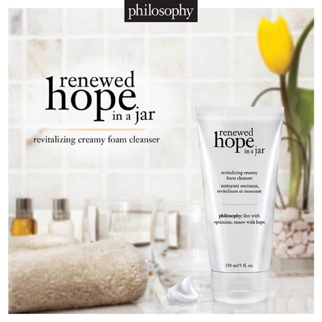 **พร้อมส่ง**Philosophy Hope In a Jar Revitalizing Creamy Foam Cleanser 150 ml. โฟมล้างหน้าสูตรอ่อนโยน ช่วยให้ผิวสะอาดหมดจด พร้อมให้ความชุ่มชื้นแก่ผิว ผิวดูอิ่มเอิบ ผิวหน้าสะอาด ชุ่มชื้น กระจ่างใสอย่างไร้ที่ติ มอบความรู้สึกสบายผิวด้วยสูตรฟื้นฟูผิวอย่างต่อเ