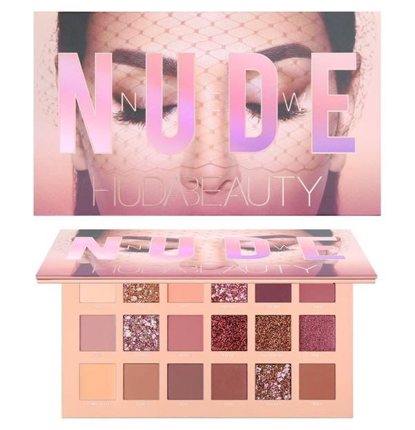 *พร้อมส่ง*Huda Beauty The New Nude Eye Shadow Palette พาเลตต์อายแชโดว์ที่ให้การแต่งหน้าในโทนสีนู้ดดูโดดเด่นมากกว่าที่เคย ประกอบไปด้วย 18 เฉดสี เนื้อแมทต์ ,เนื้อชิมเมอร์ และเนื้อกลิตเตอร์ สีสันสดใสสวยงาม มีพิกเมนต์ประสิทธิภาพสูง เม็ดสีแน่น ให้สีสันสดชัด ติ