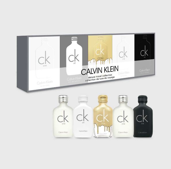 Calvin Klein CK House Miniatures Coffret คอลเล็คชั่นที่รวบรวมน้ำหอมยอดนิยมจาก Calvin Klein 4 กลิ่น 5 ชิ้น (CK One 2 ชิ้น)บรรจุรวมในเซ็ตหรูเหมาะสำหรับมอบเป็นของขวัญให้คนพิเศษ ขนาดน้ำหอมกะทัดรัด สะดวกต่อการพกพายามออกเดินทางท่องเที่ยวไปยังที่ต่าง