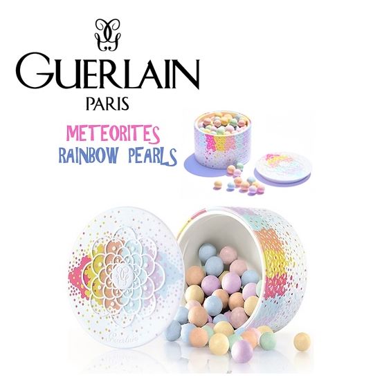 GUERLAIN Meteorites Rainbow Pearls Light-Reveal Pearls Of Powder 25 g. (Limited Edition) แป้งไข่มุกอัดเม็ดกลมหอมกรุ่นกลิ่นดอกไวโอเล็ต ซึ่งเป็นแป้งในตำนานที่ถูกค้นพบในปี ค.ศ.1987 ช่วยในการกำเนิดแสงที่มองไม่เห็นด้วยตาเปล่า และเคลือบผิวด้วยความเป