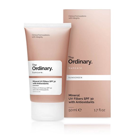 The Ordinary Sunscreen Mineral UV Filters SPF 30 With Antioxidants 50 ml. ครีมกันแดดเนื้อซิลิโคน ผสมการบำรุงผิว เนื้อบางเบา ไม่เหนอะหนะ แตกตัวและซึมซาบสู่ผิวได้ดีเยี่ยม เกลี่ยง่ายไม่เป็นคราบ ปกป้องผิวจากแสงแดดอย่างอ่อนโยน ด้วย ค่า pH 7.00-8.50