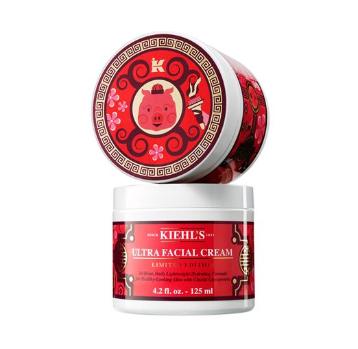 Kiehl's Ultra Facial Cream 125 ml. กระปุกสีแดงแพคเกจลิมิเต็ด ต้อนรับเทศกาลตรุษจีนปี 2019 กับระดับตำนานจาก Kiehl's เหมาะสำหรับผิวธรรมดา ผิวแห้งมอบปรับสมดุลให้ผิวคงความชุ่มชื่นได้ยาวนานตลอดวันเนื้อครีมบางเบาสบายผิว ไม่หนักหน้า ช่วยเติม